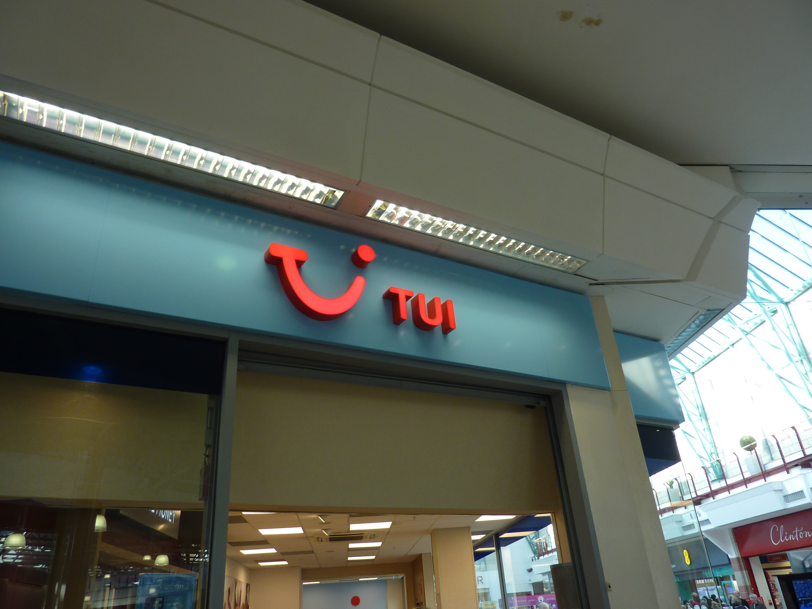 TUI